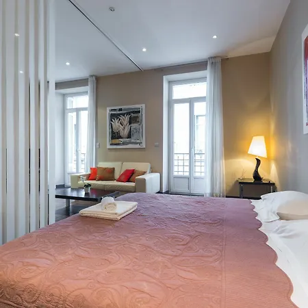 La Poste Apartment